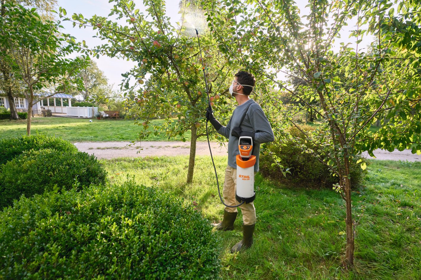 Stihl battery sprayer blends comfort and precision