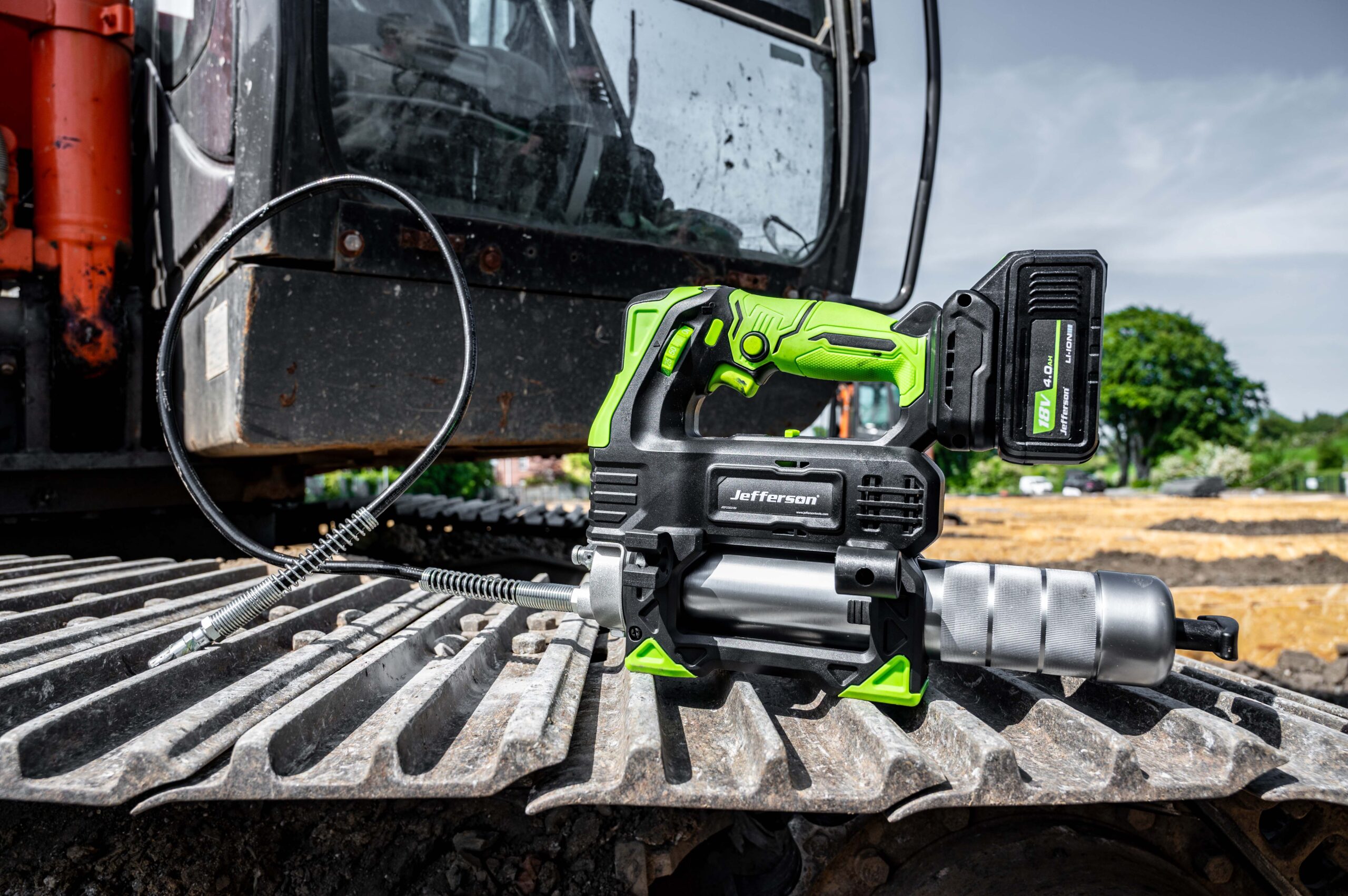 Grease Like Lightning! Jefferson Tools Launches New Cordless Grease Gun